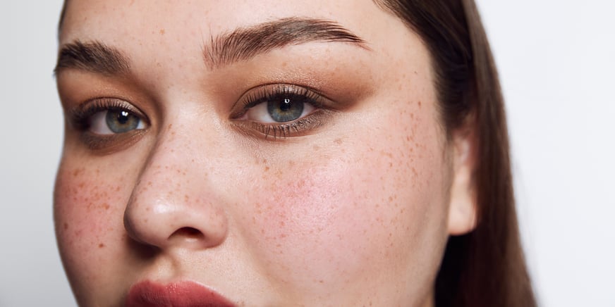 Tendencias de Maquillaje para 2025: Looks que No Puedes Perderte