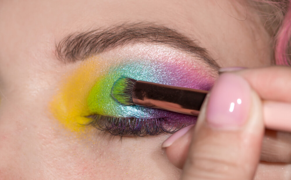 maquillaje arcoiris paso a paso