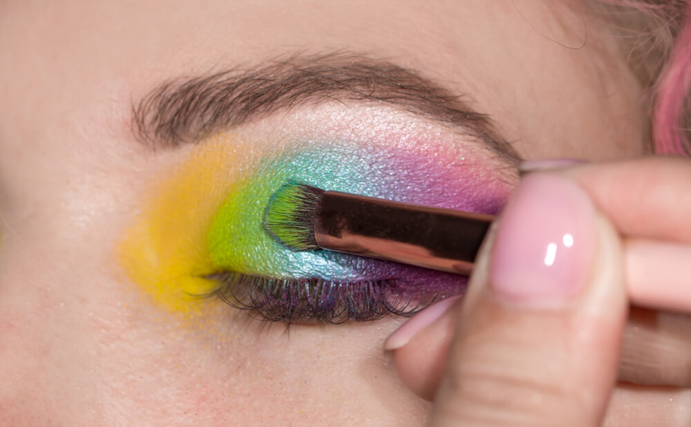 Maquillaje arcoíris: tutorial paso a paso con ideas originales